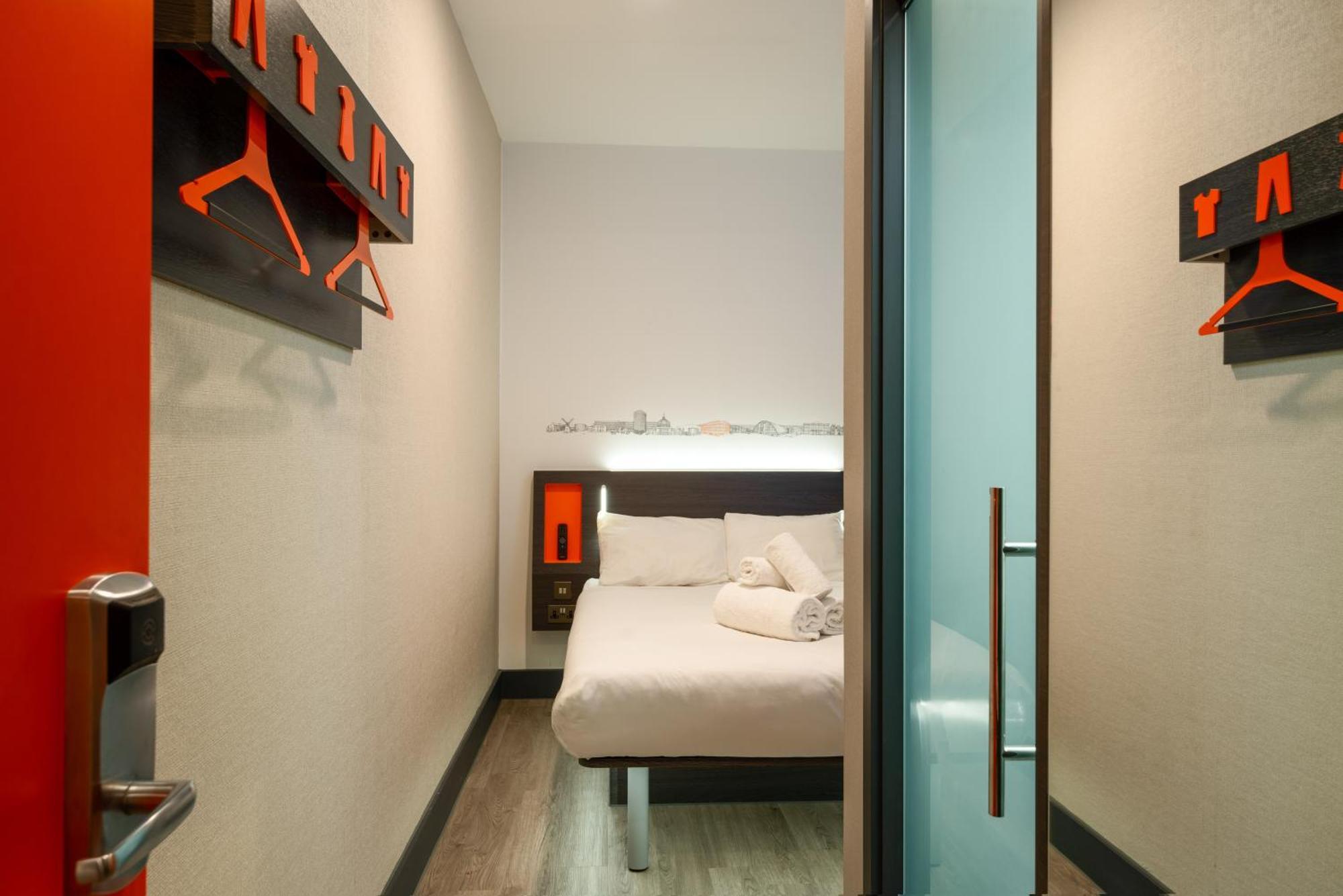 Easyhotel Milton Keynes Ngoại thất bức ảnh