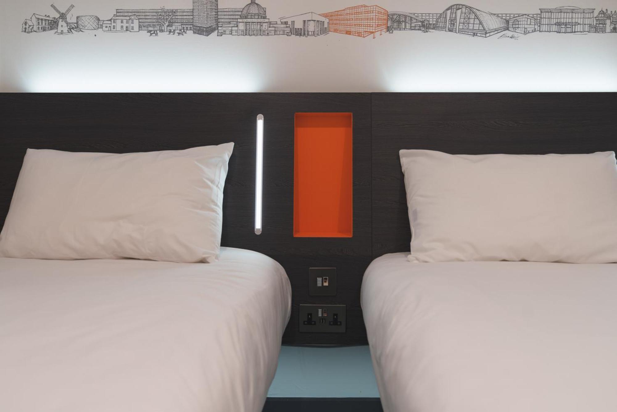 Easyhotel Milton Keynes Ngoại thất bức ảnh