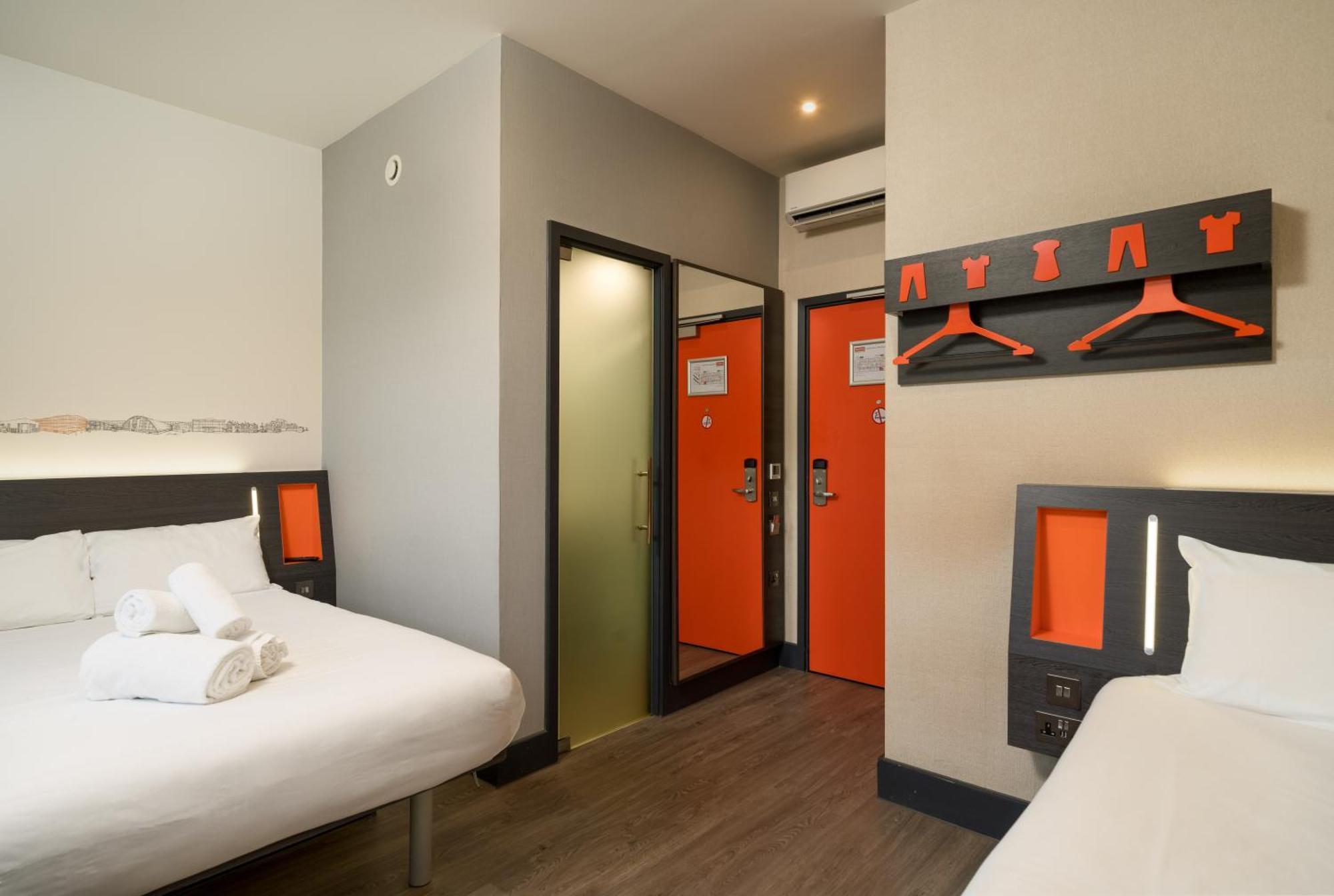 Easyhotel Milton Keynes Ngoại thất bức ảnh