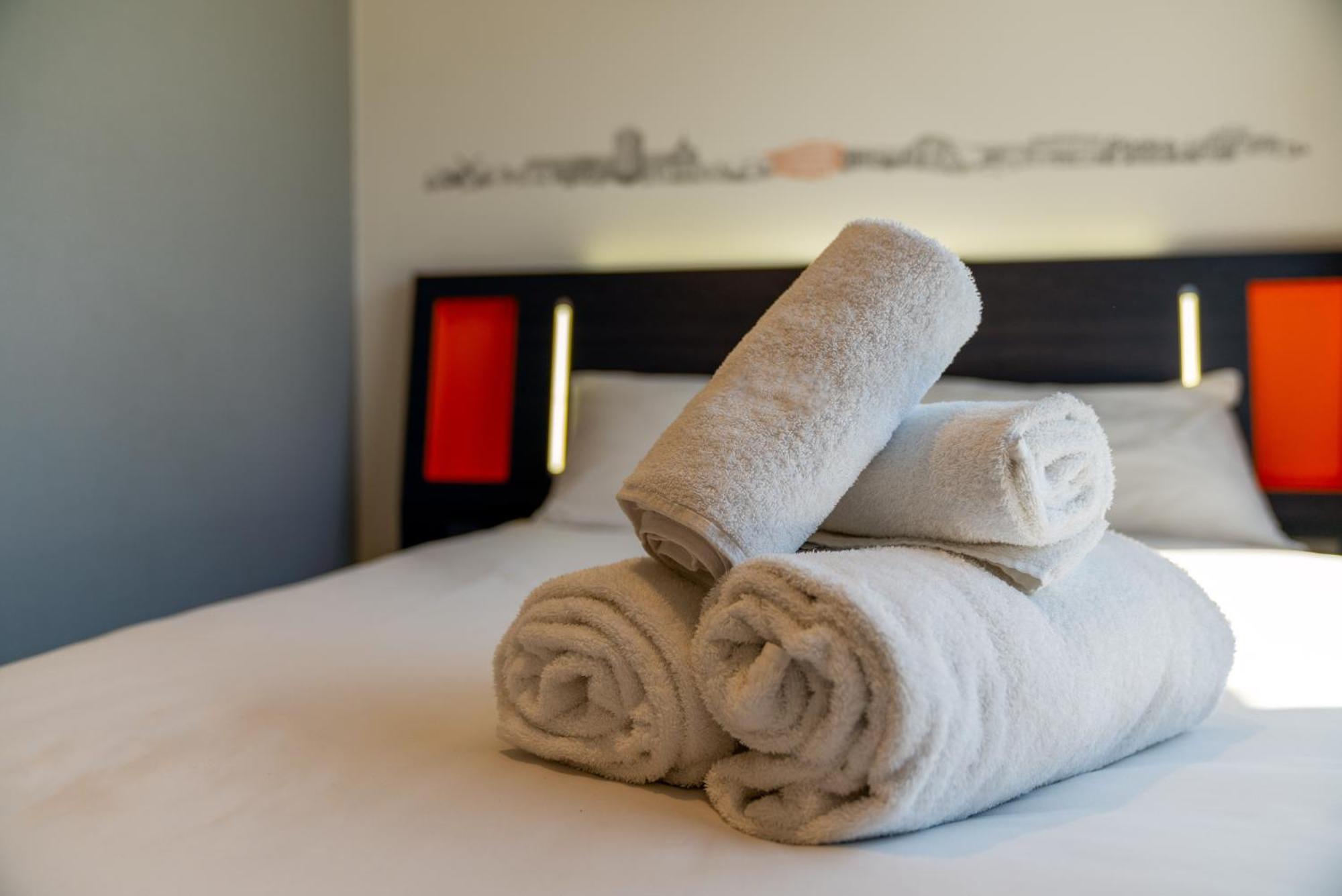 Easyhotel Milton Keynes Phòng bức ảnh